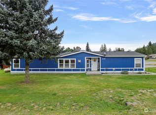 24249 Feather Ln, Sedro Woolley, WA 98284