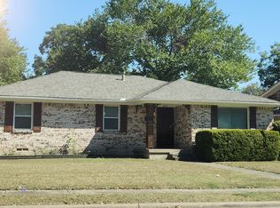 8448 Hunnicut Rd, Dallas, TX 75228