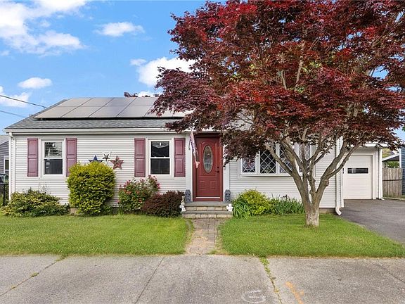 3rd image of 22 Mayfield St