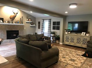 1907 Rollett Ln, Evansville, IN 47712