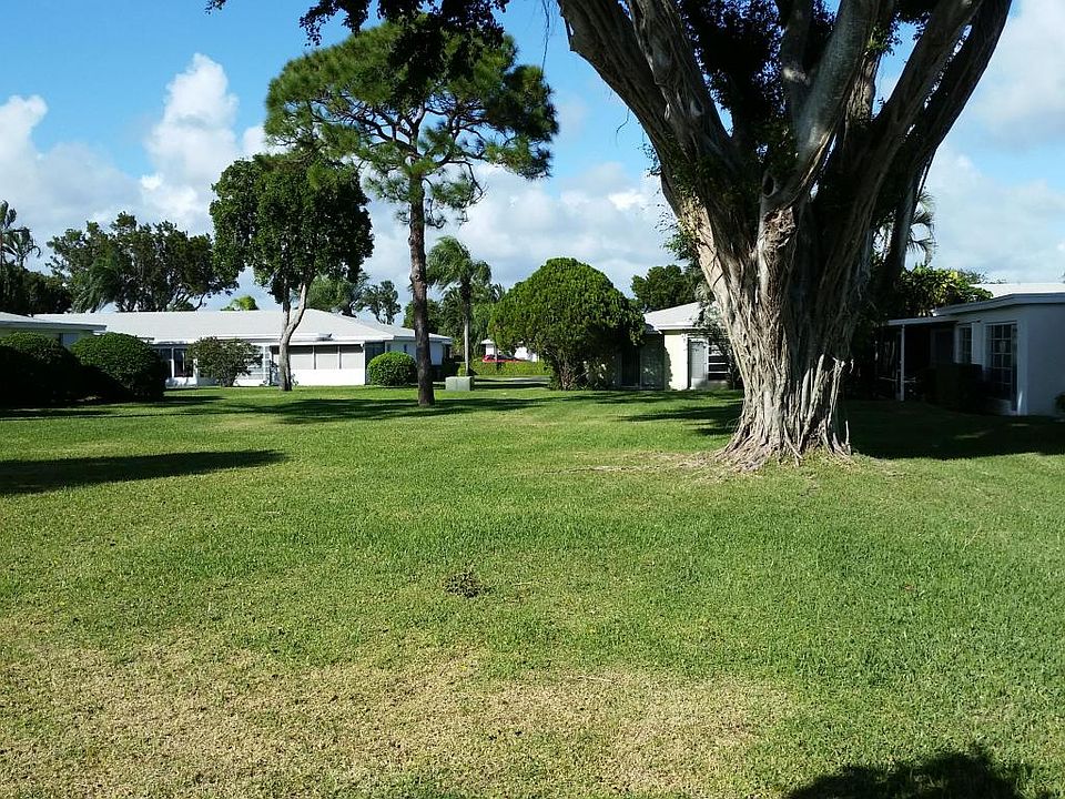 1st image of 1121 Boxwood Dr Unit 36