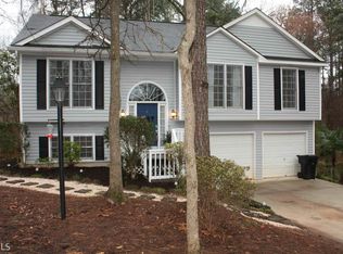 2801 Happy Valley Cir, Newnan, GA 30263