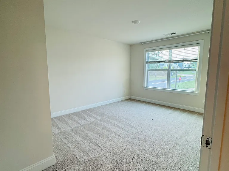 4959 Tacoma Dr — Photo 40