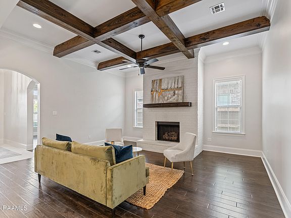 3rd image of 202 Oats Dr