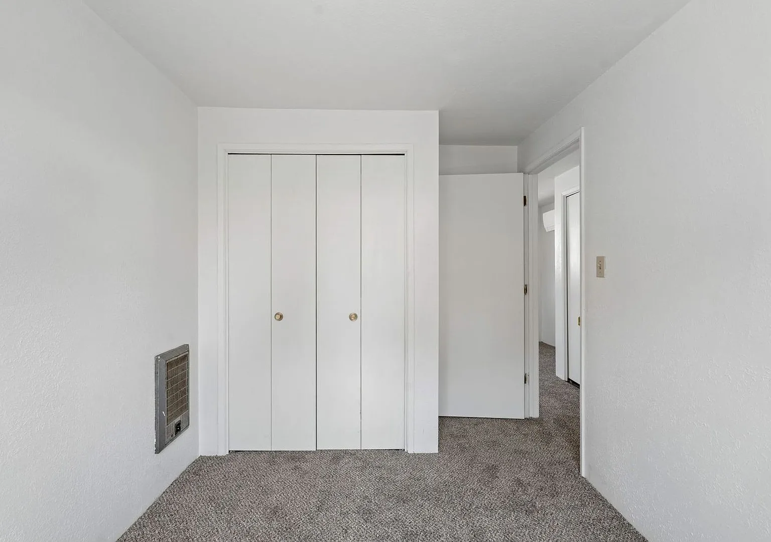 Beautifully Remodeled Home in Airway Heights! — Photo 4