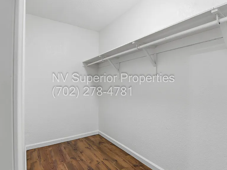 2274 E Desert Inn Rd — Photo 34