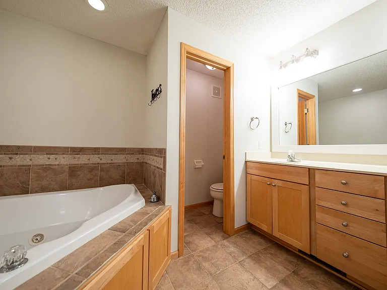 591 Crane Creek Ln — Photo 20