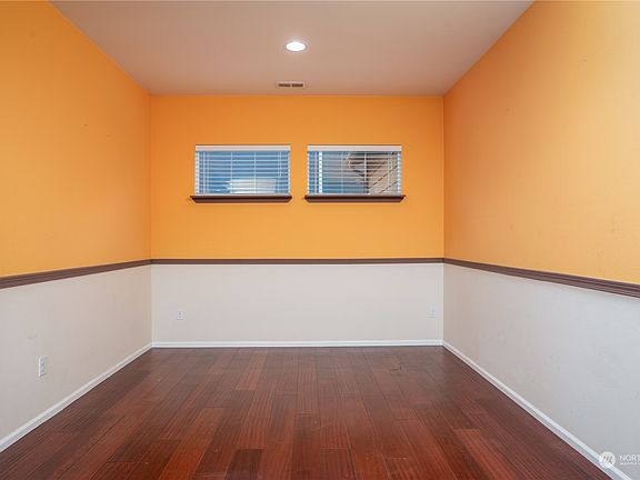 4th image of 18221 71st Avenue E