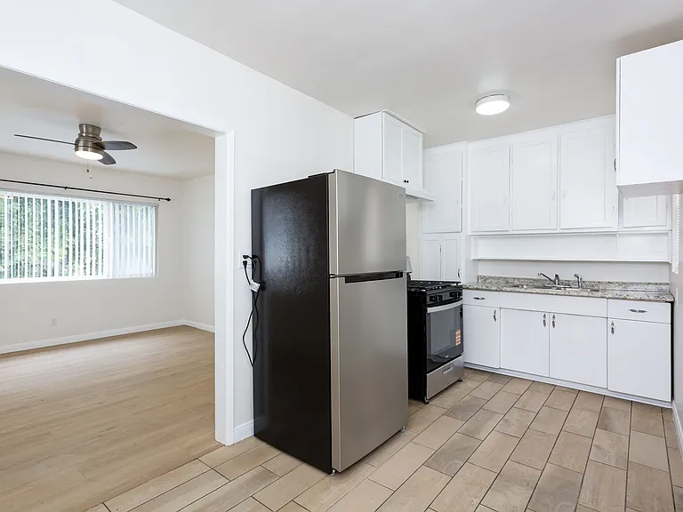 3830 Kettner Blvd — Photo 4