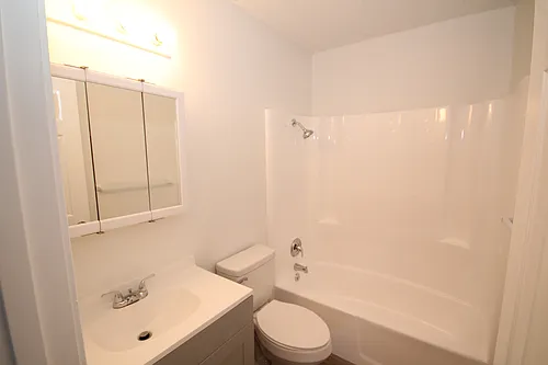 1017 Mariner Cir Photo 1