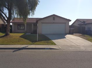 3318 Floral Meadow Dr, Bakersfield, CA 93308