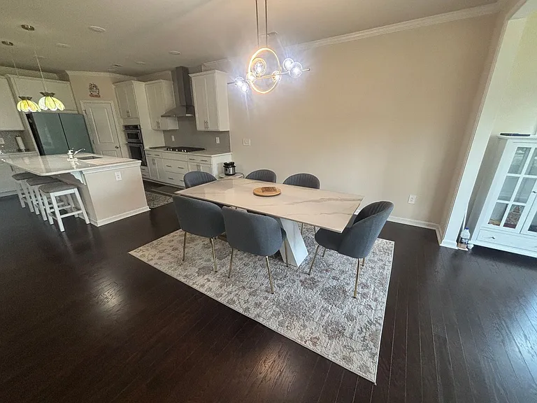 317 Aintree Ave — Photo 19