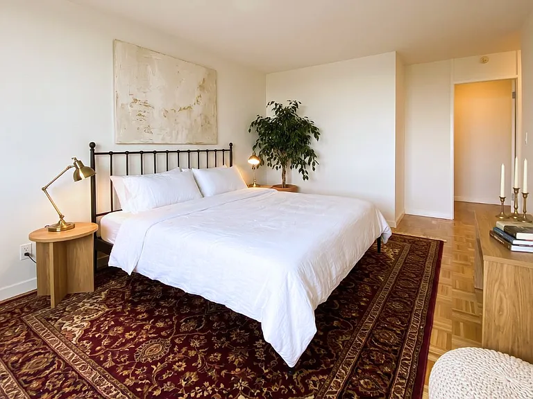 935 Marine Dr — Photo 25