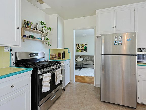 4th image of 3828-30 Udall St