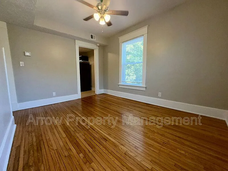 2727 P St — Photo 4