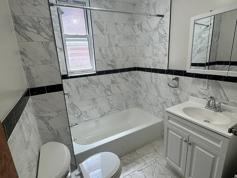6607 Broadway #4B — Photo 3