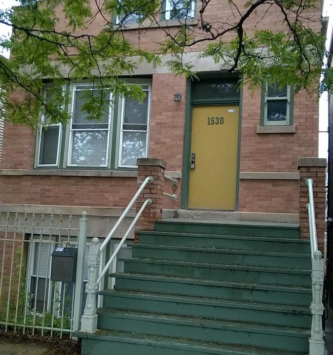 1st image of 1530 N Greenview Ave #B