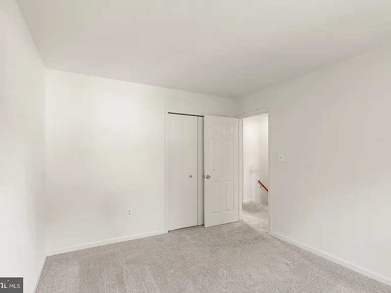 8902 Huxley Ct — Photo 46