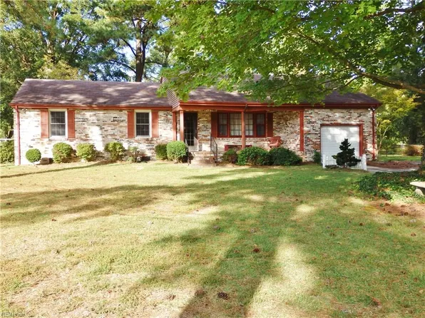 5032 Greenbrook Dr, Portsmouth, VA 23703