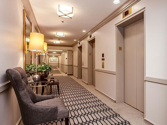 4th image of 1900 E Girard Pl APT 1008