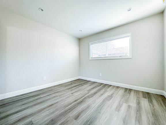 5th image of 916 S Marguerita Ave #816-20