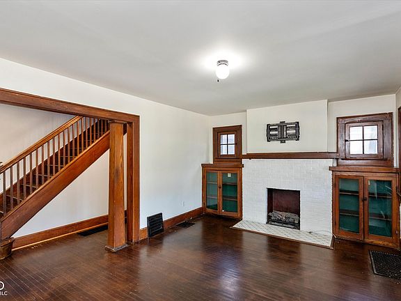 4th image of 5012 University Ave