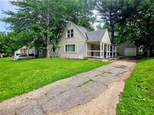 1312 W 29th St S, Independence, MO 64052