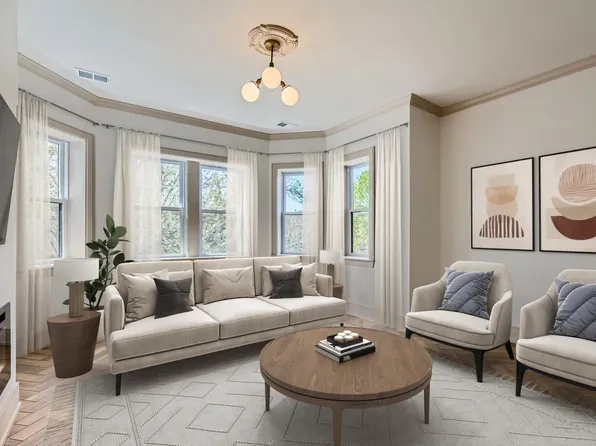 2704 W Argyle St APT 2, Chicago, IL 60625