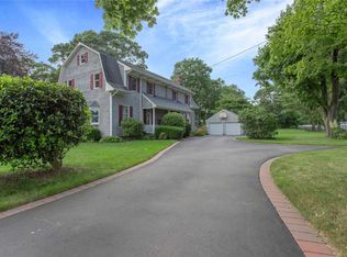 57 Clay Pitts Rd, Greenlawn, NY 11740