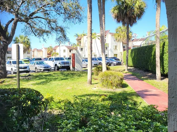 8620 SW 149th Ave APT 406, Miami, FL 33193