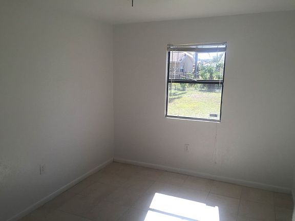 4th image of 8309 Allamanda Ave