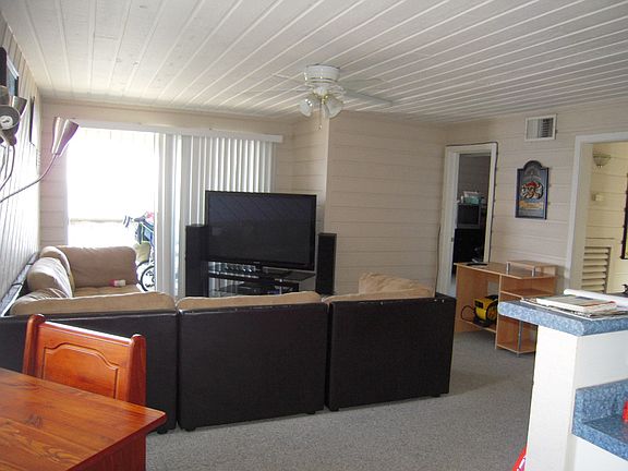 2nd image of 2532 Seaview Ave