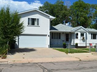 2012 E 22nd St, Cheyenne, WY 82001