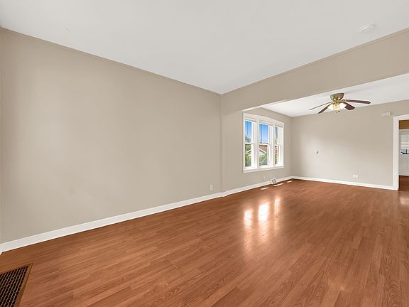 4th image of 2718 Kenilworth Ave