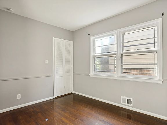 4th image of 200-17 Keno Ave
