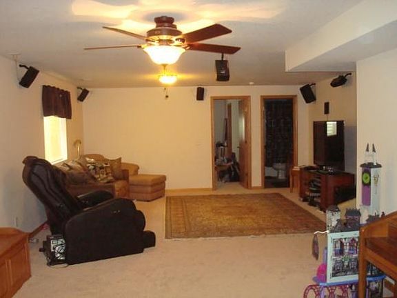 4th image of 6 Sundance Dr
