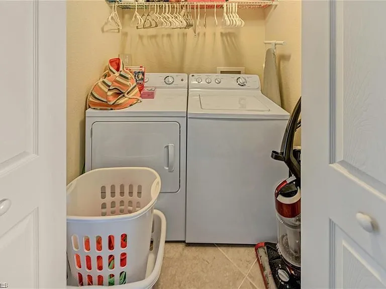 9715 Acqua Ct #127 — Photo 42