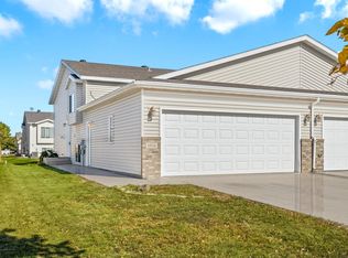 1016 35th Ave S, Moorhead, MN 56560