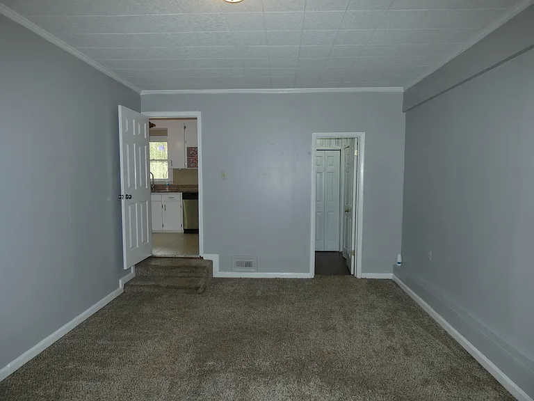 5800 Meadowbrook Rd — Photo 10
