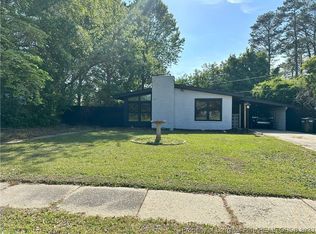 912 Montclair Rd, Fayetteville, NC 28314