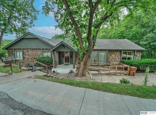923 Bayberry Dr, Bellevue, NE 68005