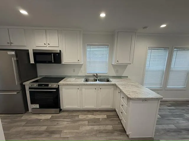 Sunshine MH & RV Resort — Photo 167