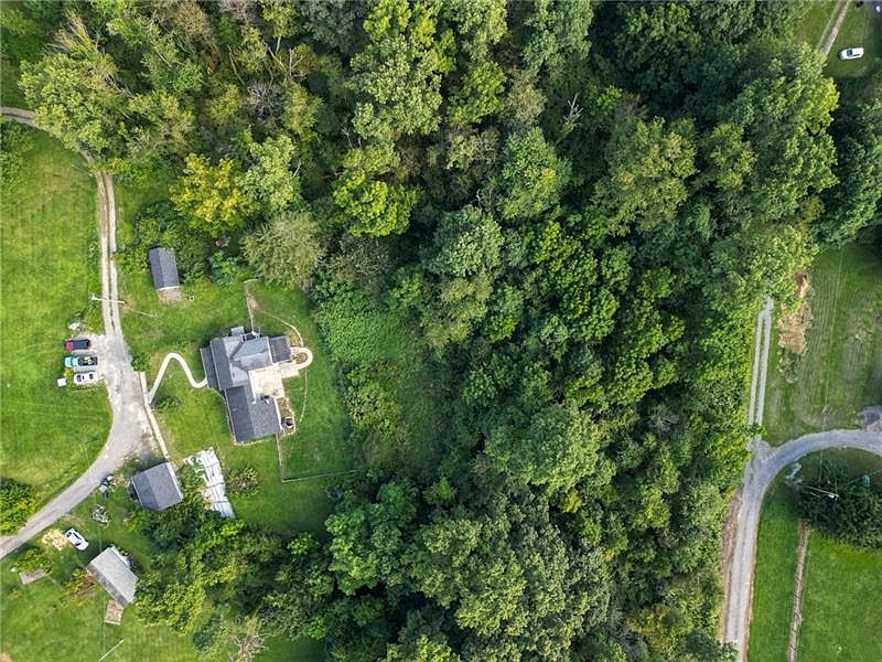 128 Craun Ln, Wampum, PA 16157 MLS 1621294 Zillow