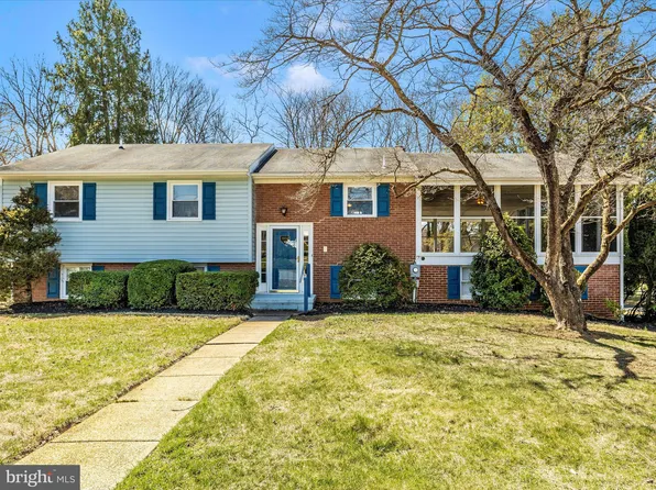 20731 Emerald Dr, Hagerstown, MD 21742