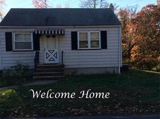 24 Bergen Pl, Edison, NJ 08817