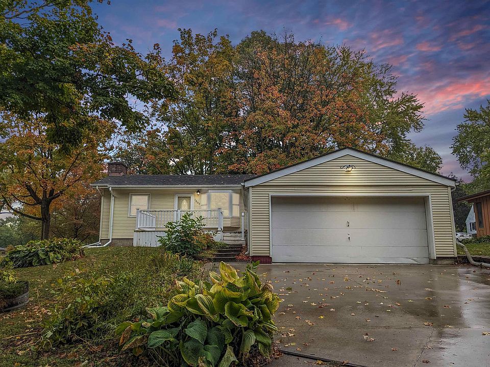 1809 Mandalay Dr, Cedar Falls, IA 50613 Zillow