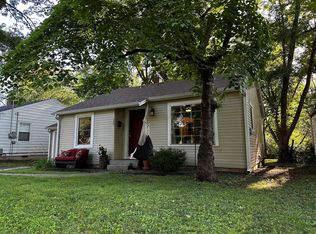 1505 S Roanoke Ave, Springfield, MO 65807