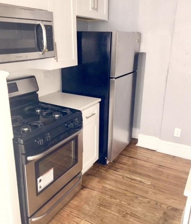 2nd image of 6822 N Ashland Blvd APT 2A