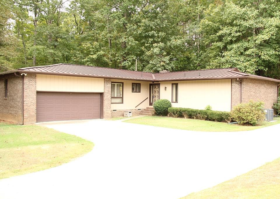 1st image of 115 Empire Cir