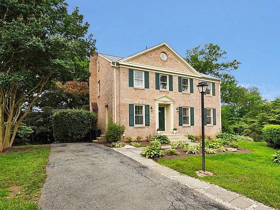 3rd image of 19120 N Pike Creek Pl